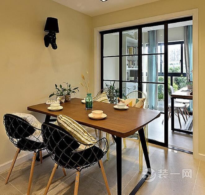 成都蓝润华府春天混搭风100平米三室两厅装修