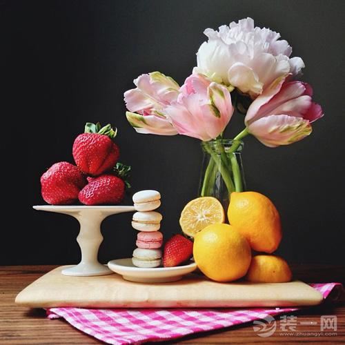 餐桌装饰茶点与鲜花创意组合装饰效果图