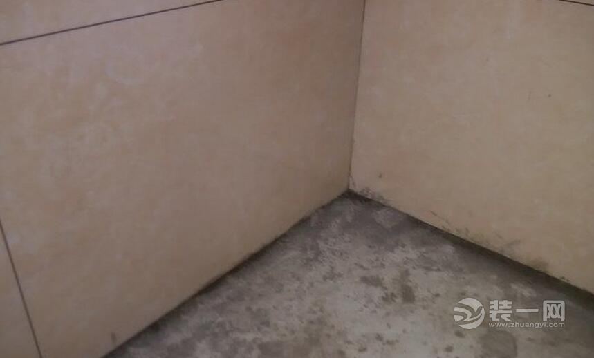 成都装修网：华润凤凰城三期106m²装修日记——厨卫墙砖的铺贴