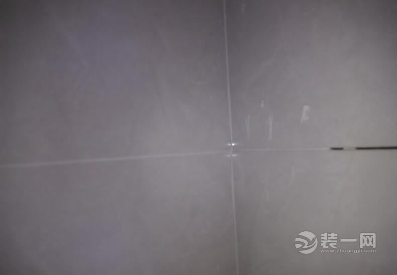 工人进场 快来看看超规整的铺砖工地长啥样
