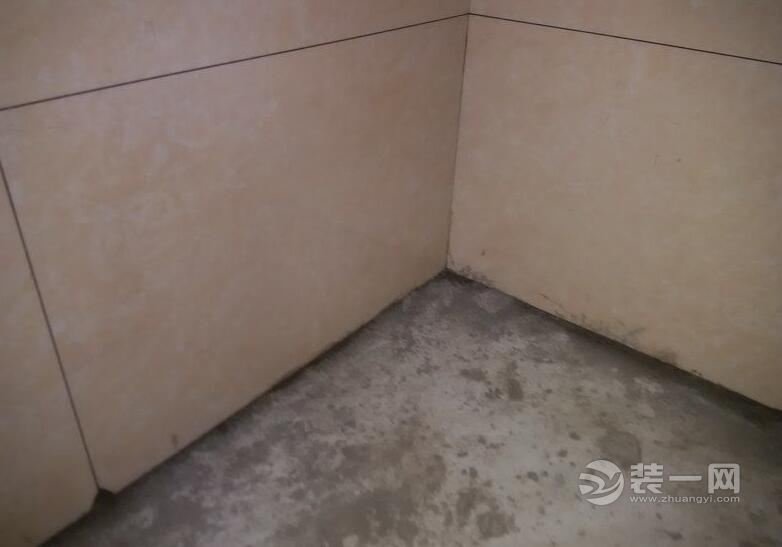 工人进场 快来看看超规整的铺砖工地长啥样