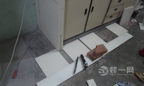 自己动手丰衣足食 装修日记之第一次手动铺地砖