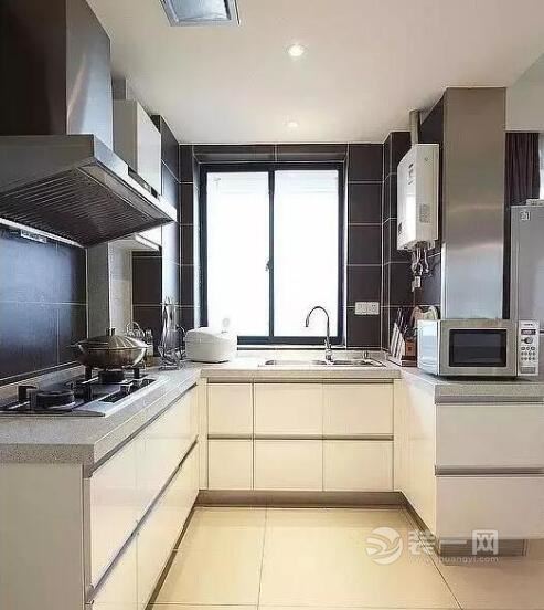 小户型厨房装修法则 橱柜顶柜用处没你想的那么大