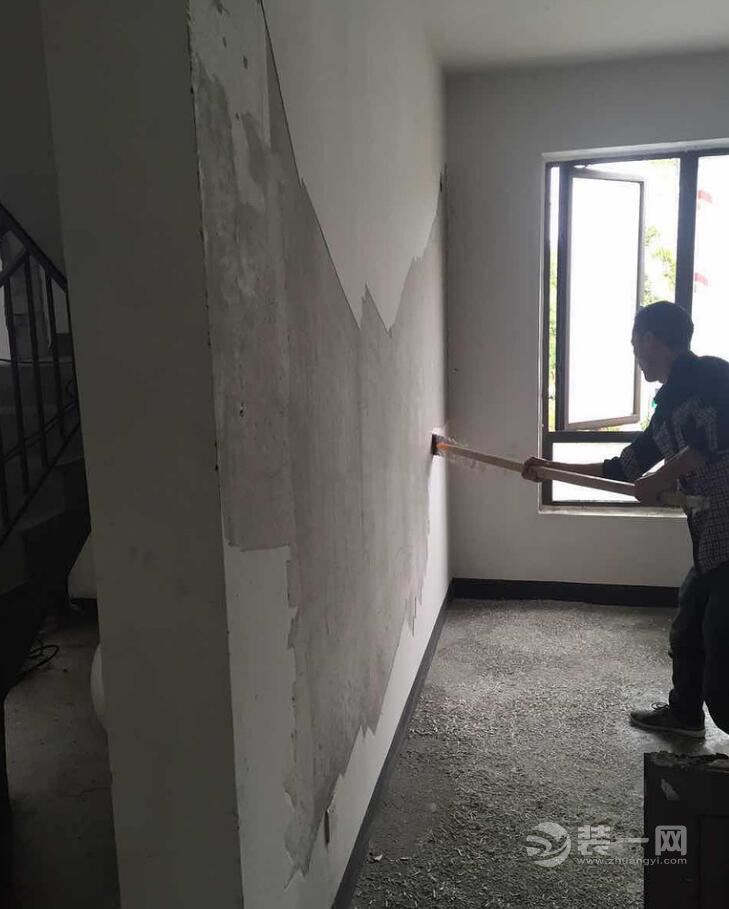 橱柜选择犯了难 顺便插播一下我快砸好的墙面