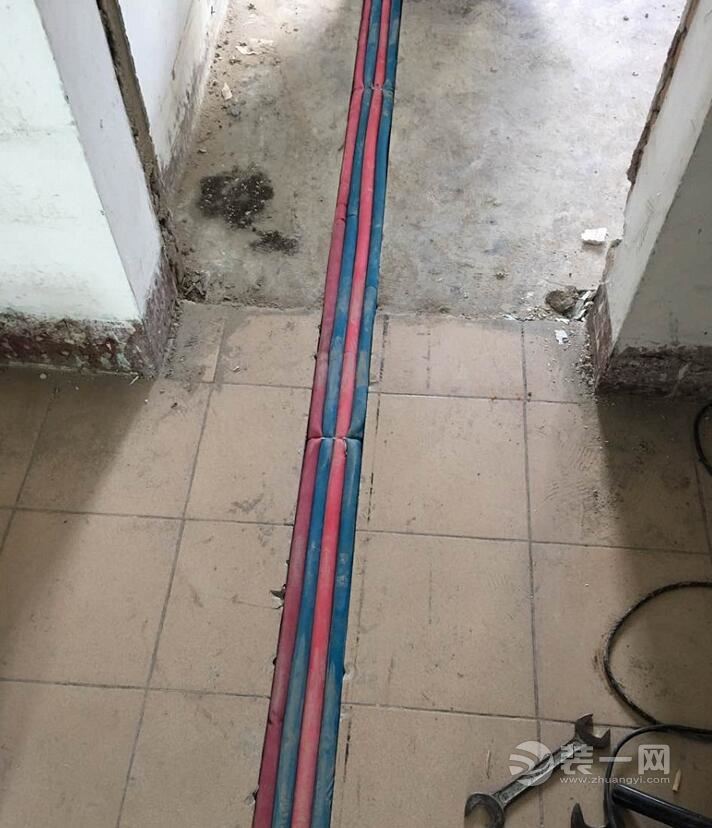  暖气施工装修